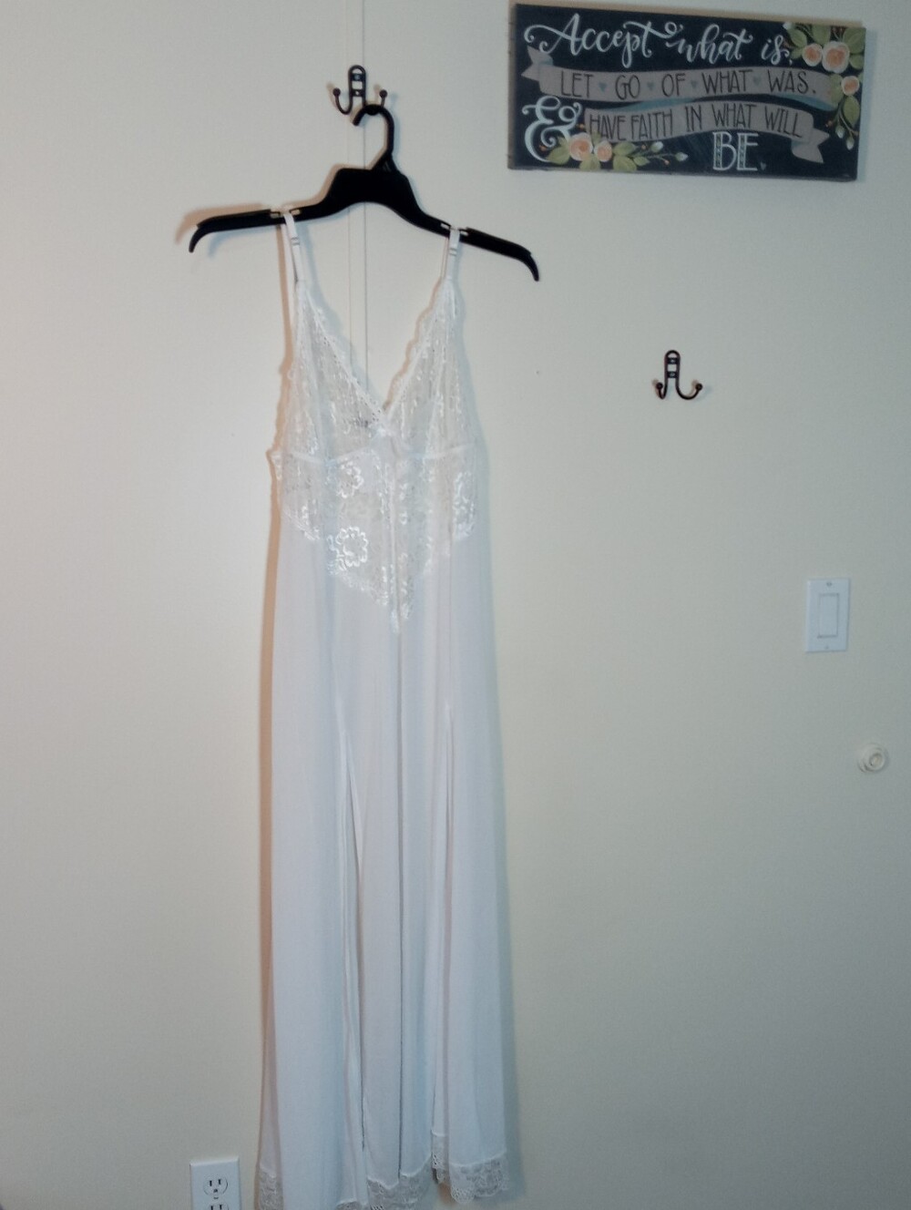 NWOT super Sexy White Lace 24W Avidlove Lingerie Gown